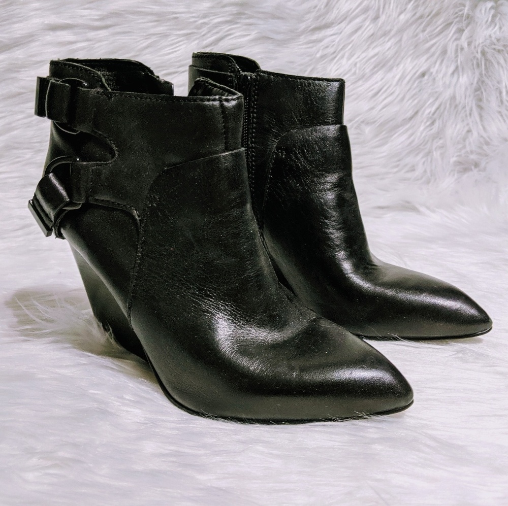 Pointy wedge booties